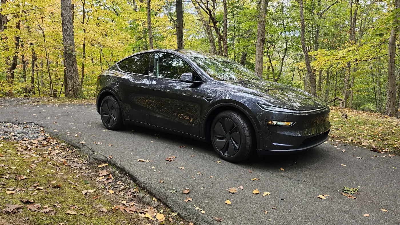 2026 Tesla Model Y Long Range AWD